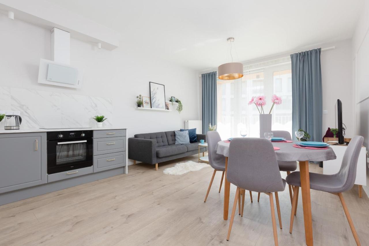 Modern Apartment With Balcony Warsaw Mokotow Aignera By Noclegi Renters Buitenkant foto